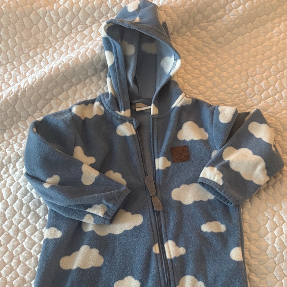KULIG (European) Blue and White Cloud Fleece One-Piece